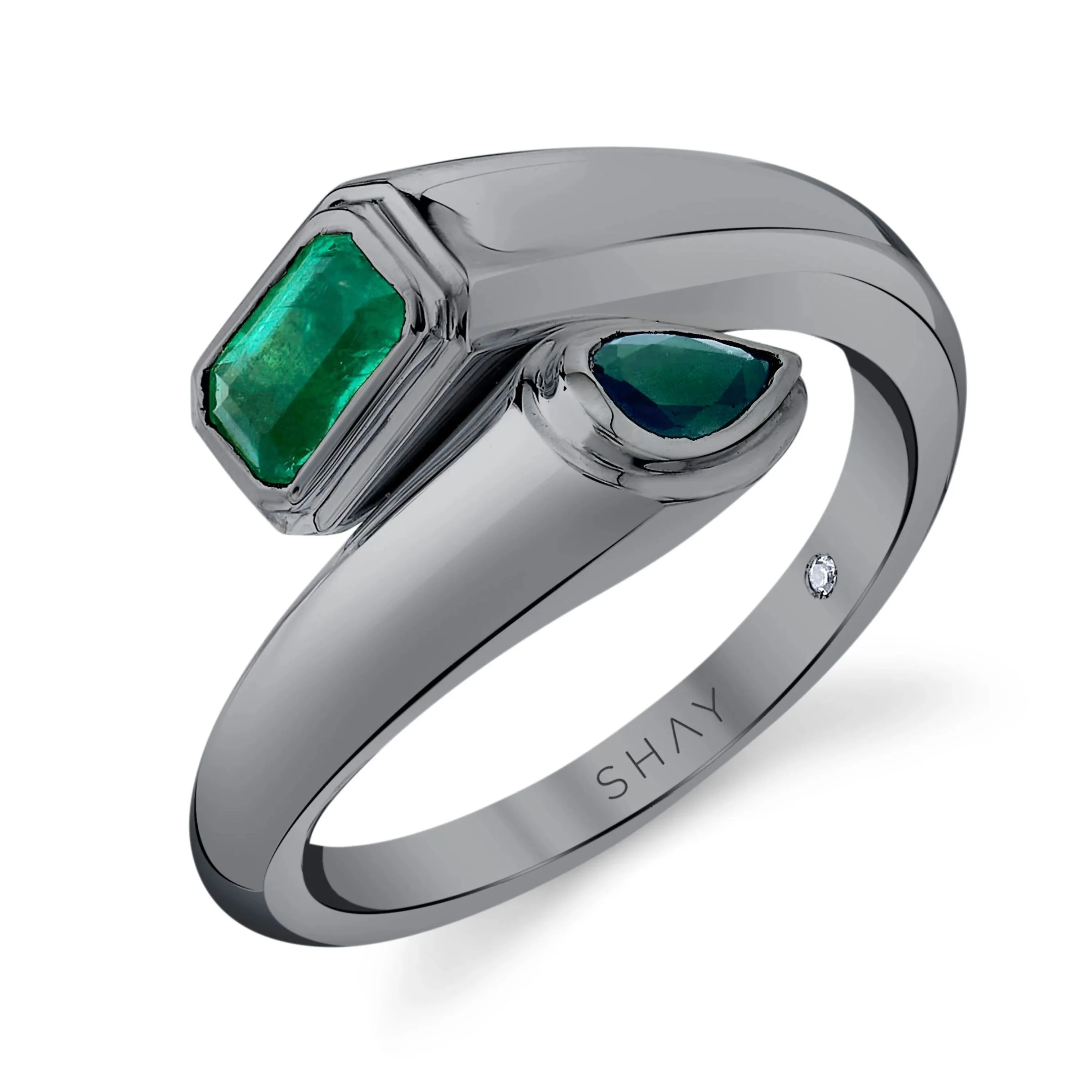 EMERALD BYPASS PINKY RING - Image 5