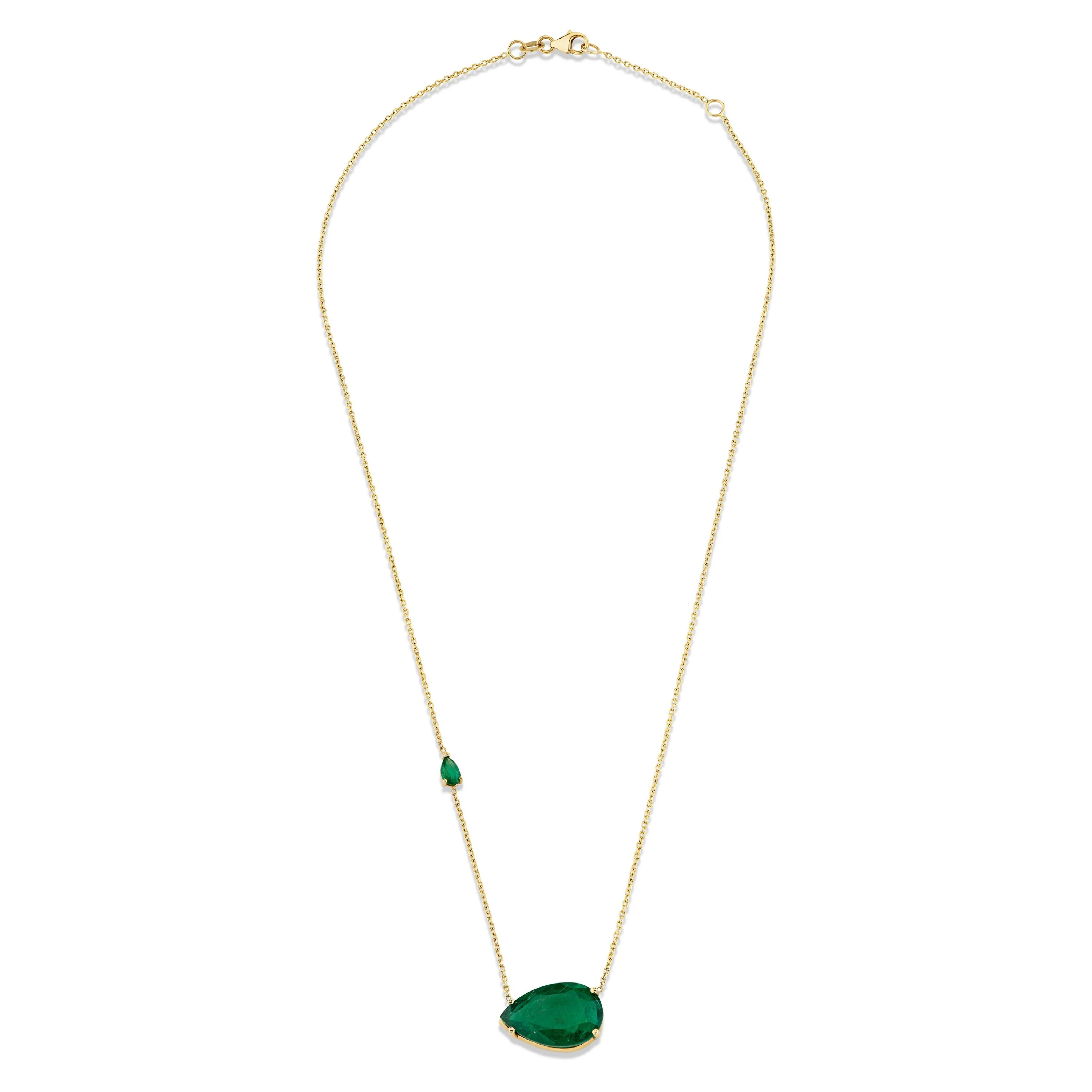 EMERALD EAST WEST PEAR NECKLACE - Image 3