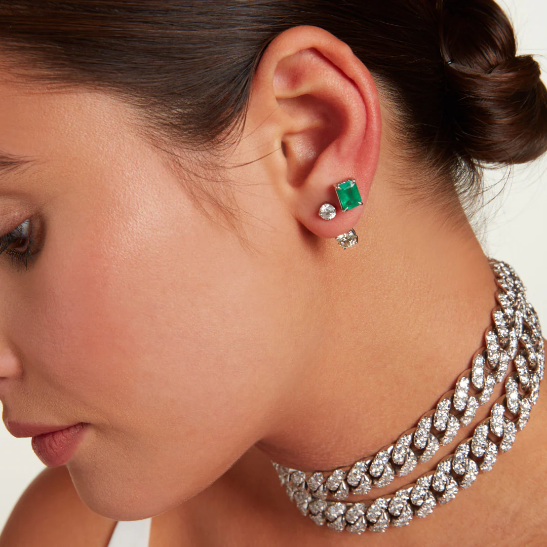 EMERALD STUDS, 5 - 6cts - Image 2