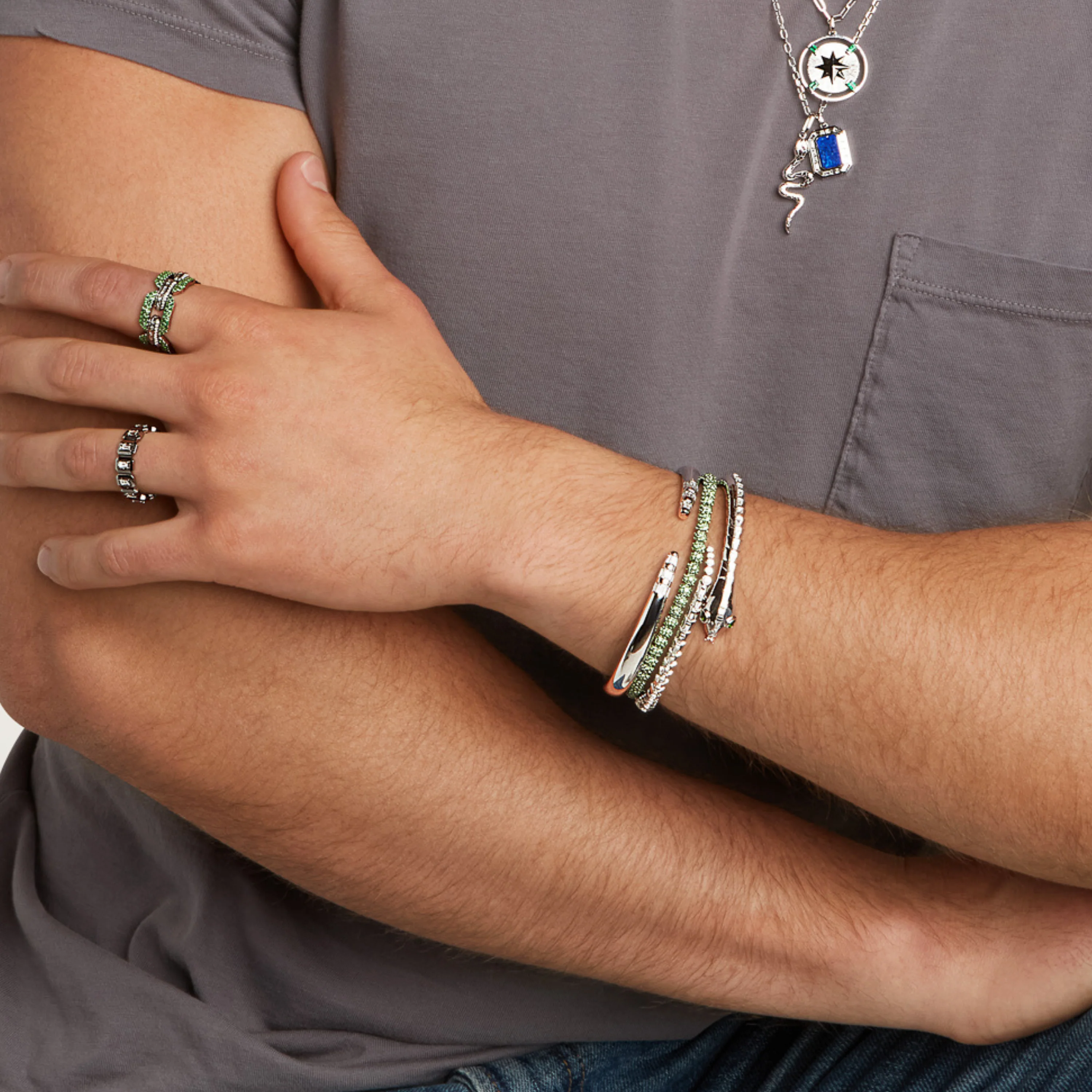 MEN'S GREEN GARNET PAVE BALL STRETCH BRACELET - Image 2