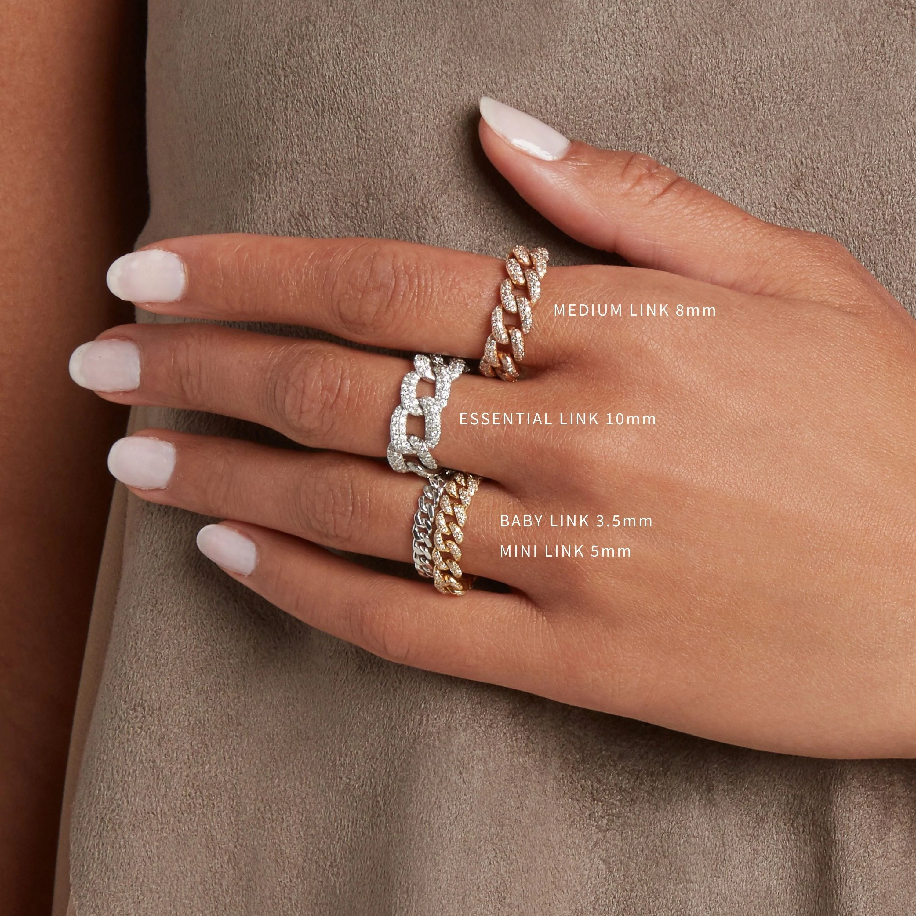 MINI ME DIAMOND PAVE BABY LINK RING - Image 6