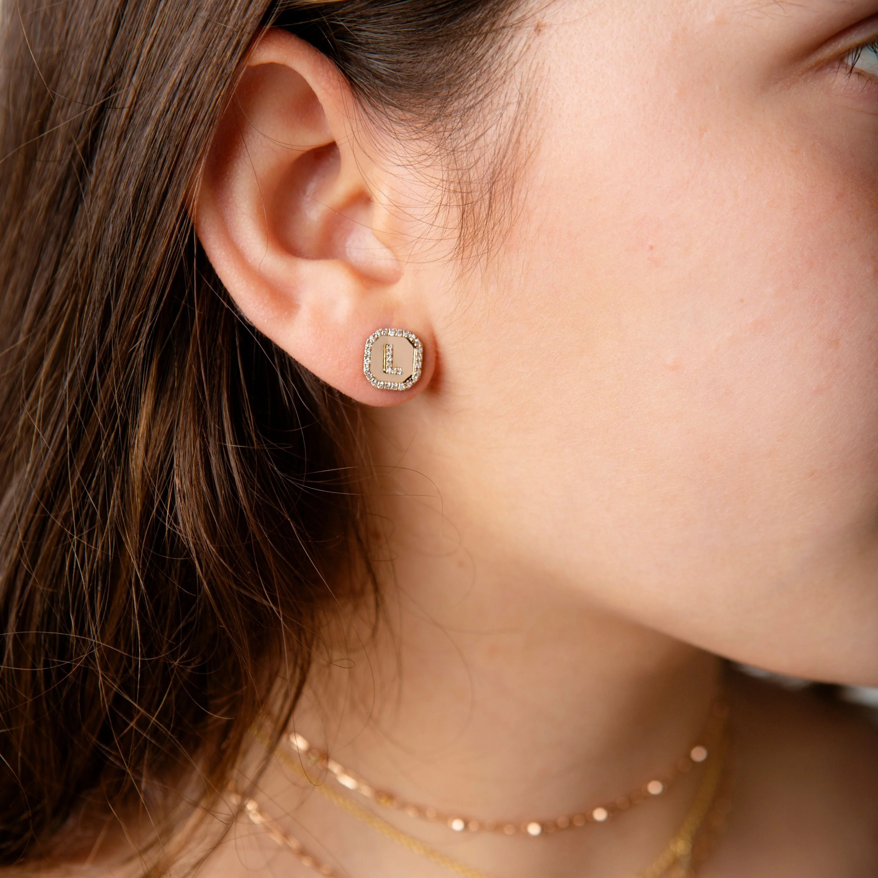 MINI ME DIAMOND INITIAL NAMEPLATE STUD - Image 2